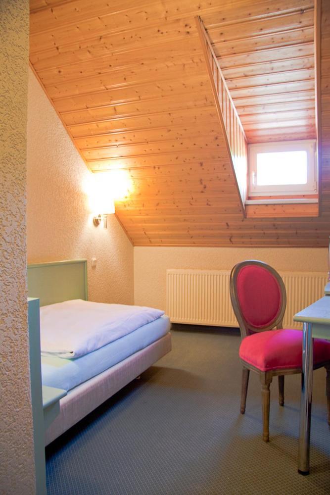 Gasthof Schloss Hubertus Erfurt Bagian luar foto