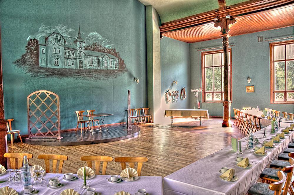 Gasthof Schloss Hubertus Erfurt Bagian luar foto